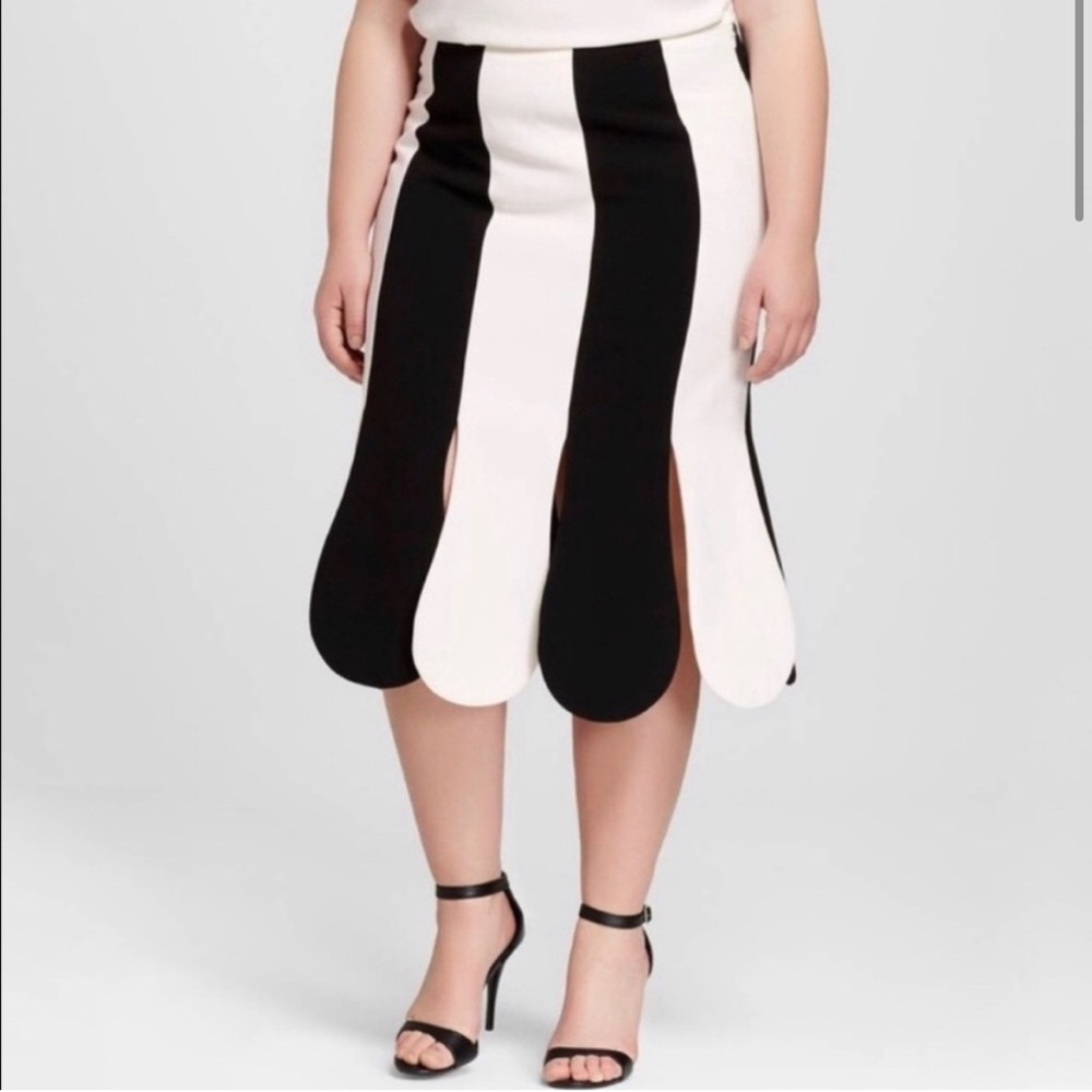 Victoria Beckham For Target - Picture 2 of 7